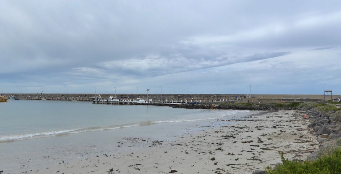 Breakwater Rock Pier, Warrnambool